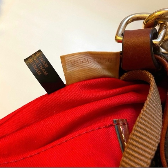 Dooney & Bourke Barlow Taupe Bucket Bag Tote - Picture 3 of 14